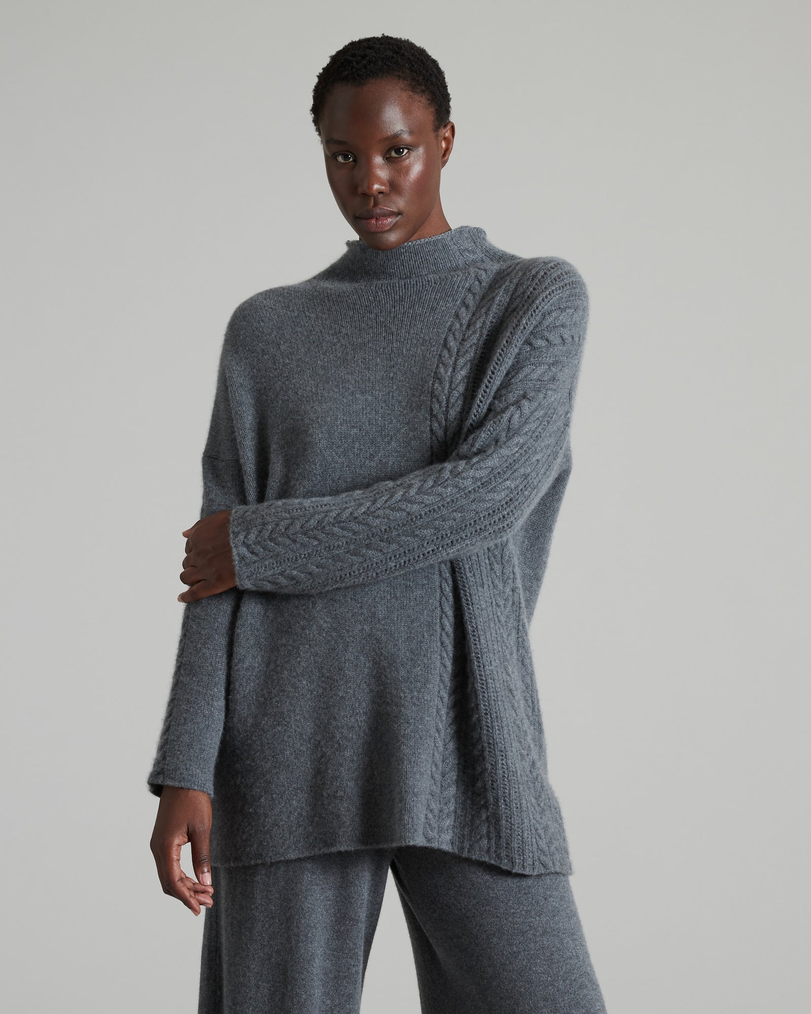Dark grey Kid Cashmere turtleneck sweater