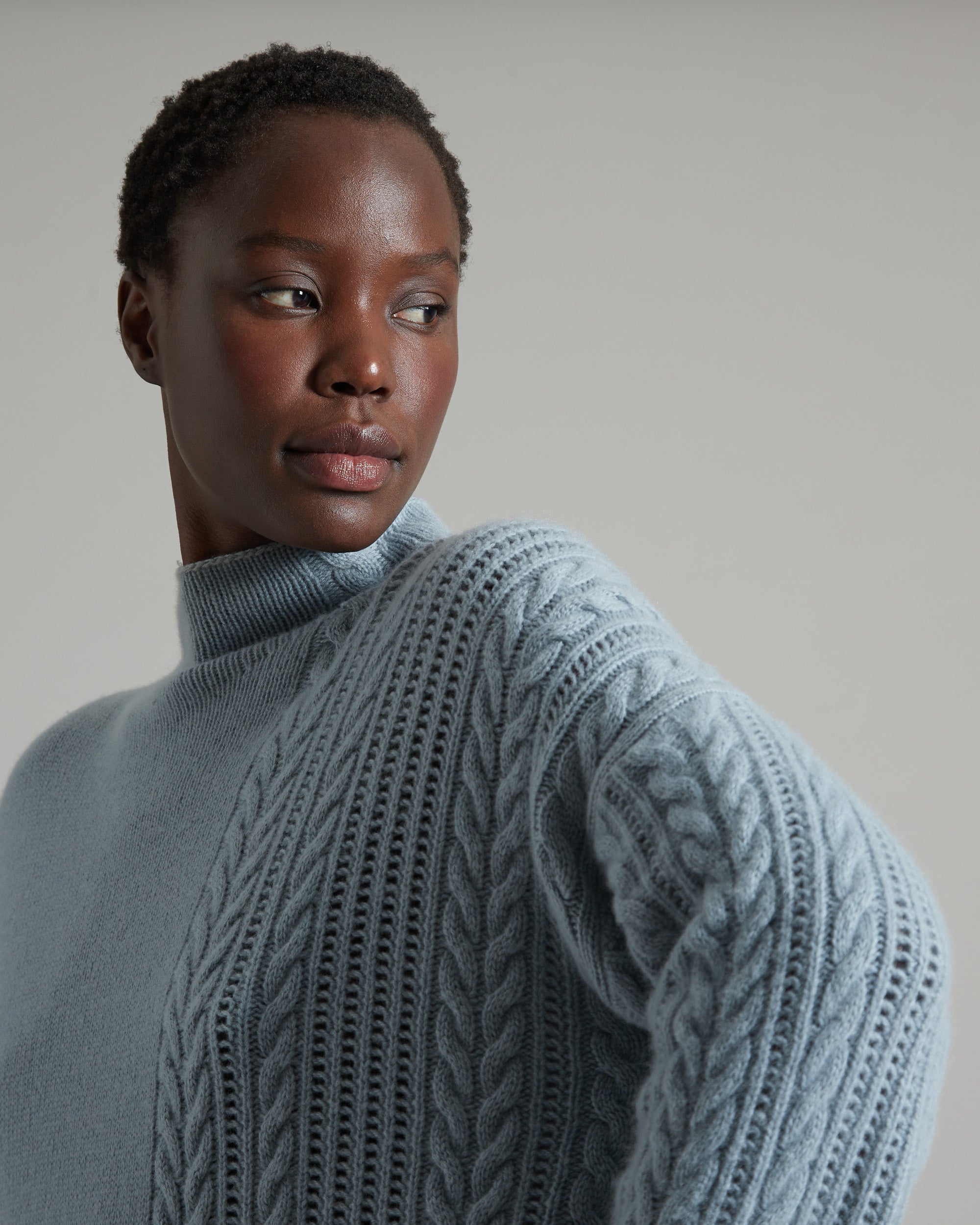 Light blue Kid Cashmere turtleneck sweater 3