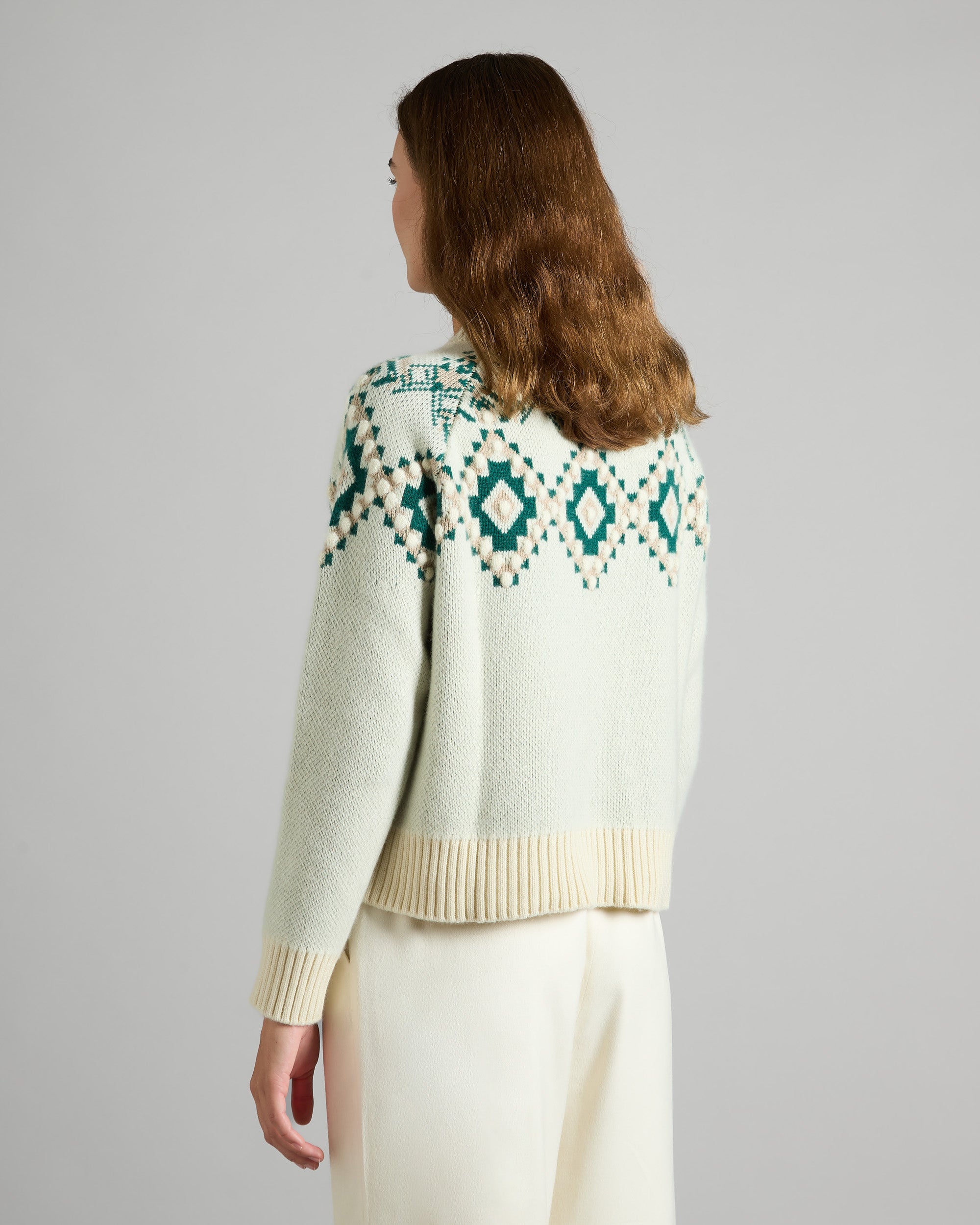 Diamond-patterned crewneck sweater in kid cashmere 4
