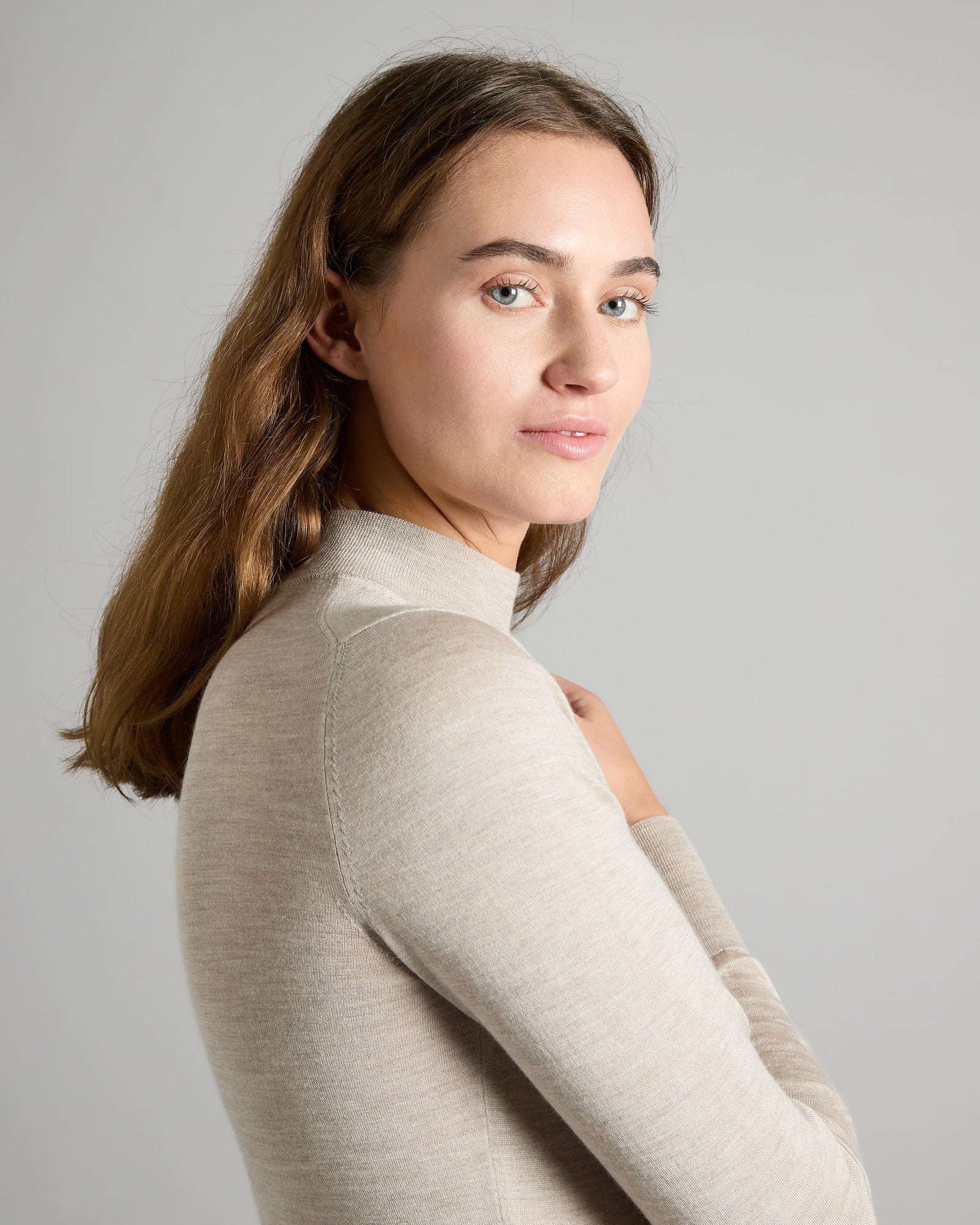 Beige cashmere and silk chimney collar sweater
