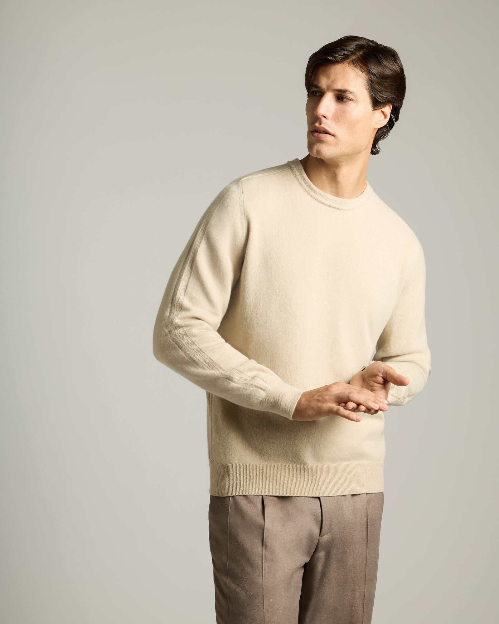 Round neck Sweater in Kid Cashmere
