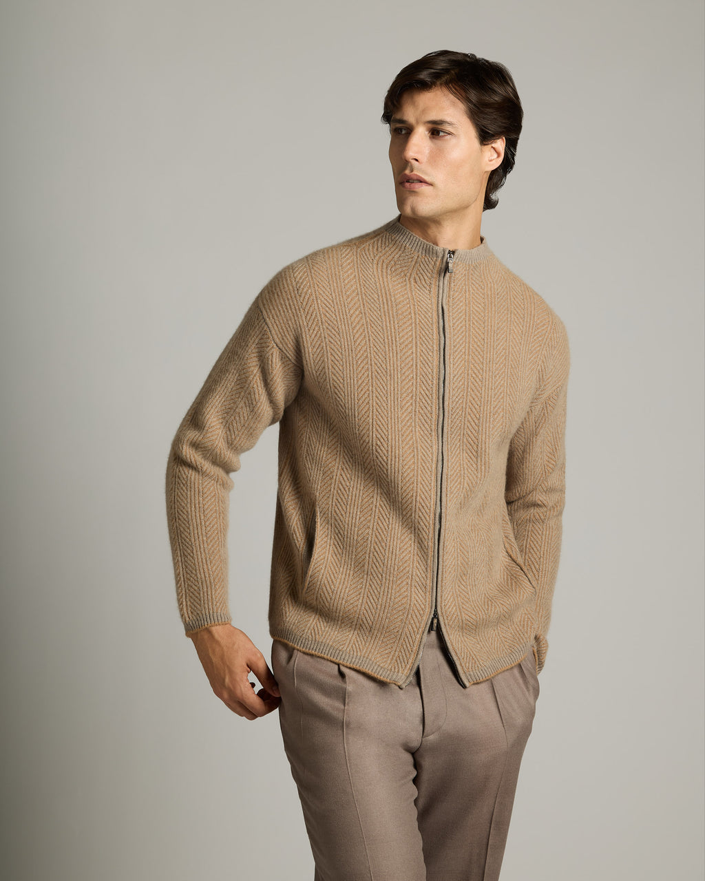 Vanisè Zipped Kid cashmere cardigan