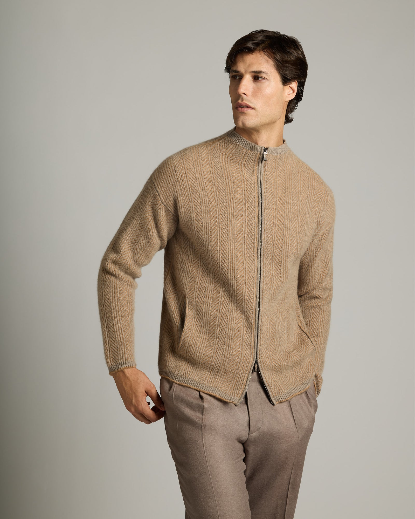 Vanisè Zipped Kid cashmere cardigan