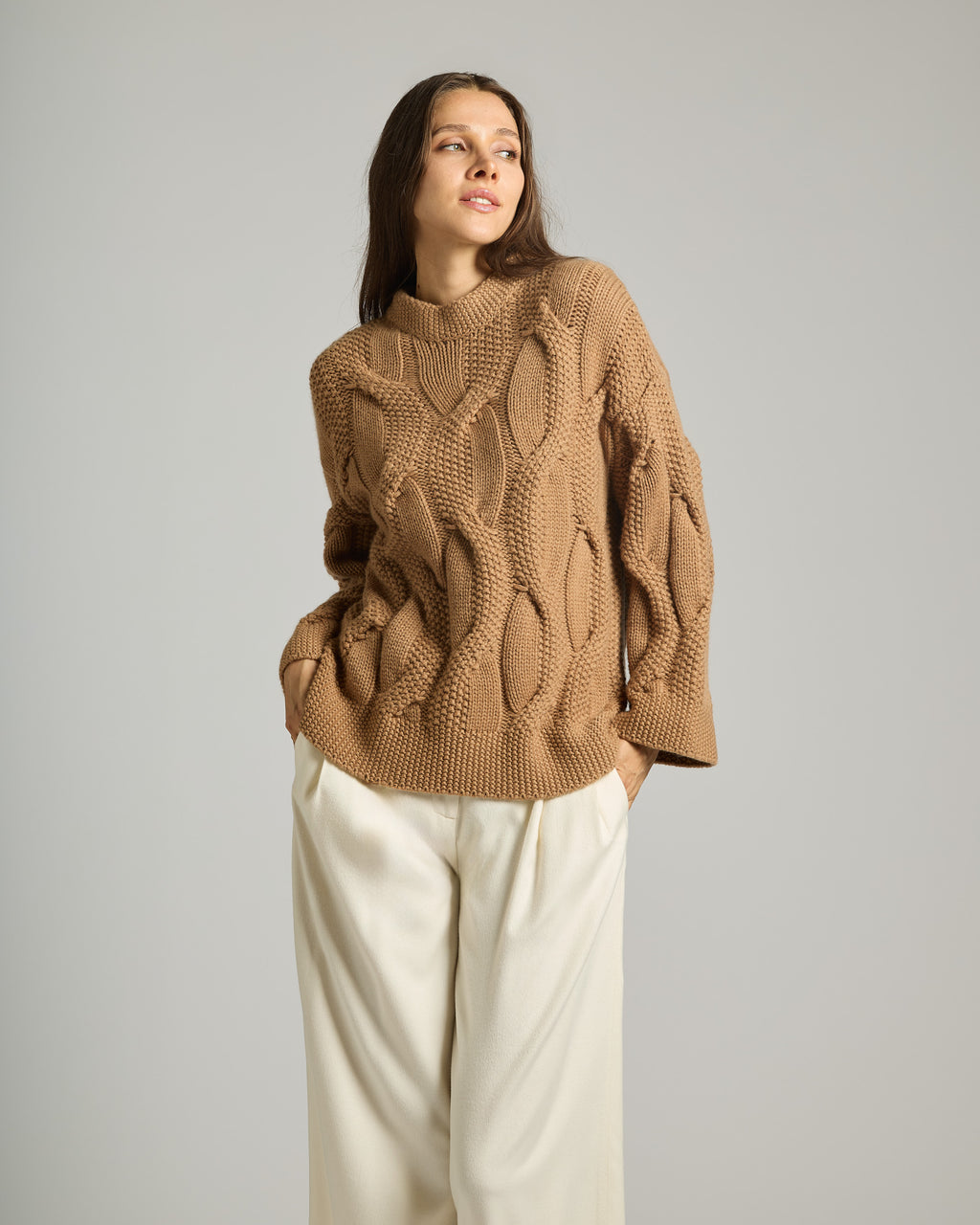 crew-neck sweater in kid cashmere in camel