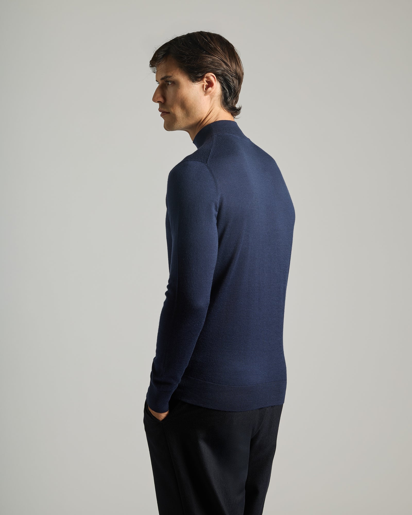 High-Neck Sweater in Cashmere 4.0 4