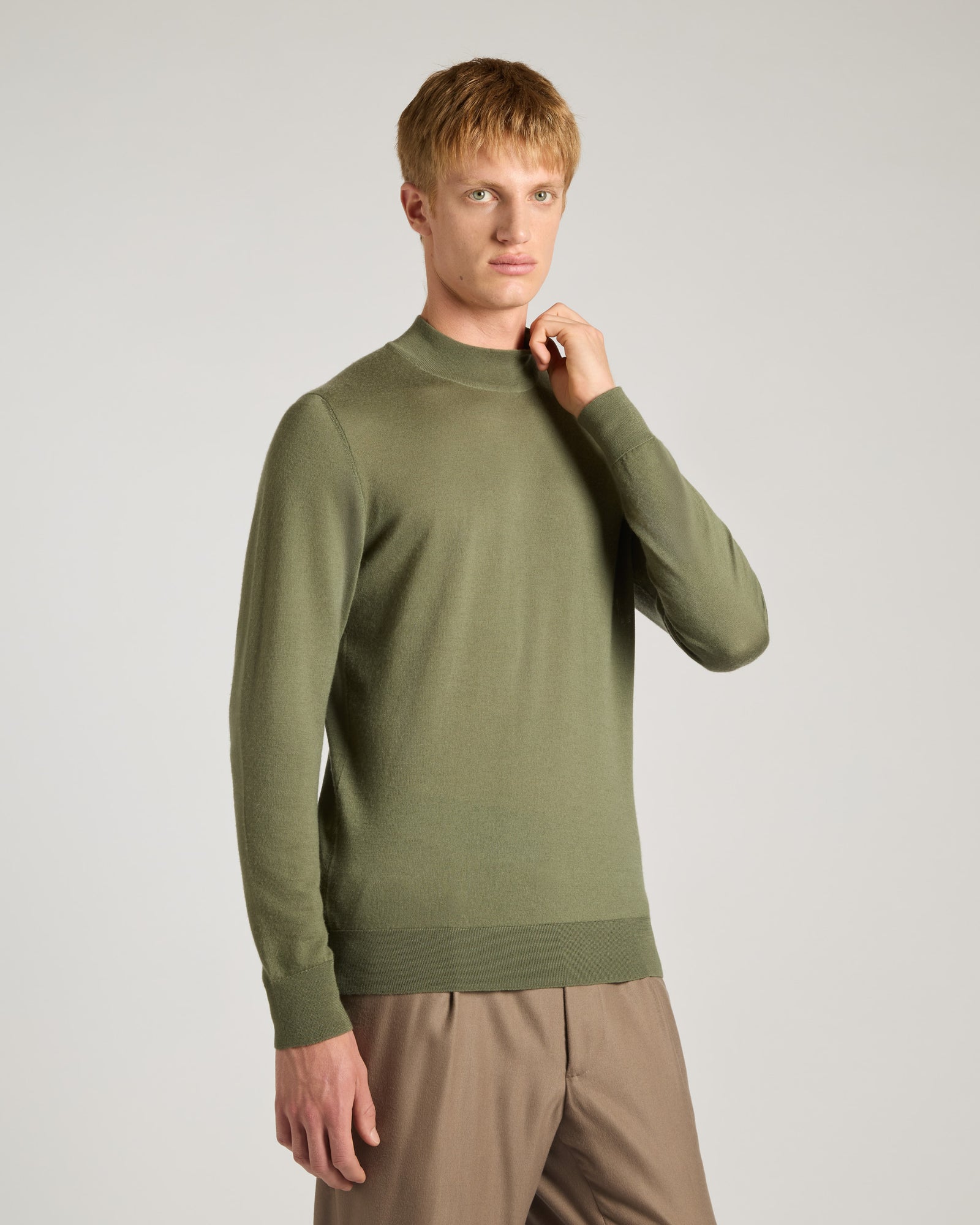 mock turtleneck Sweater in Cashmere 4.0 2