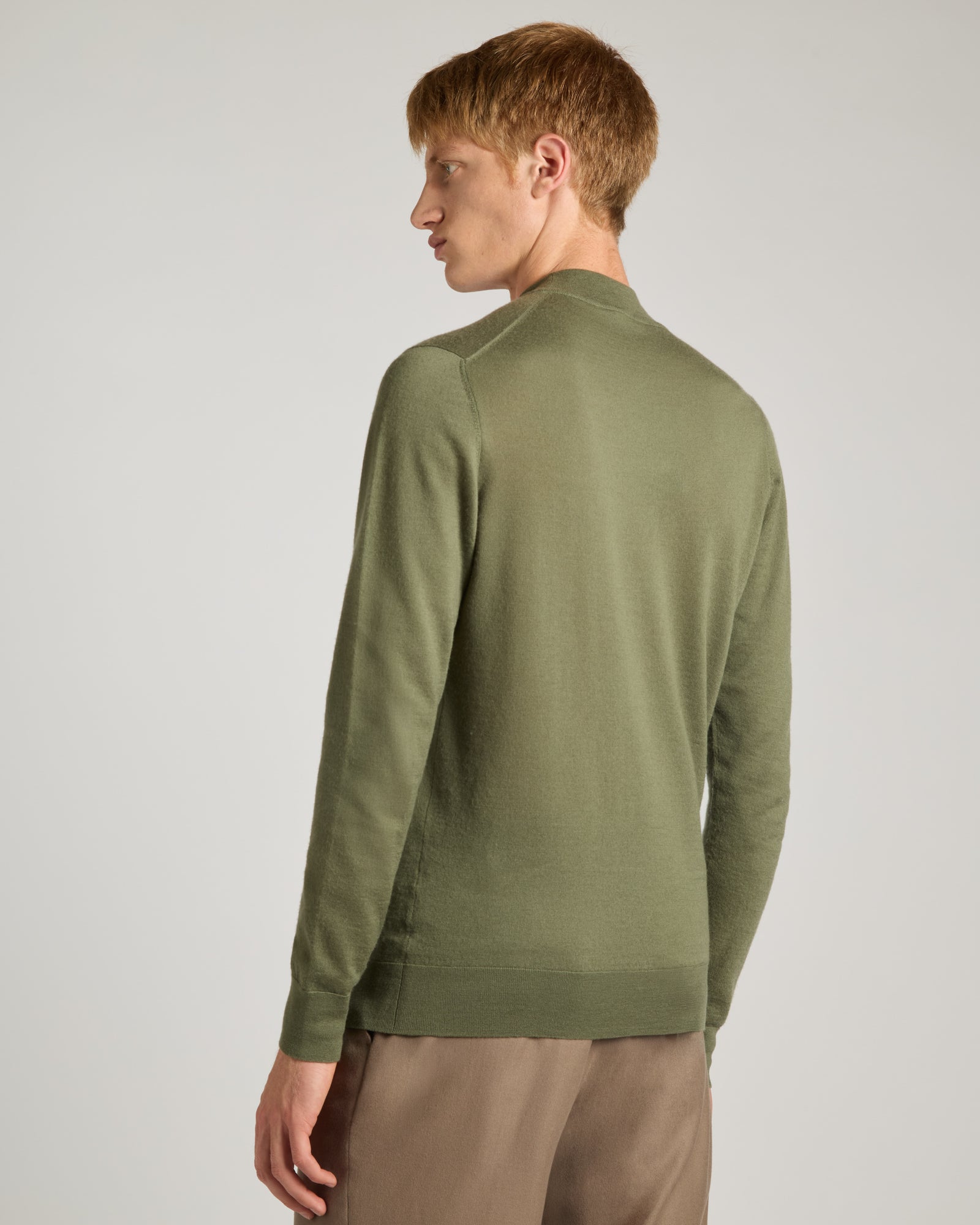 mock turtleneck Sweater in Cashmere 4.0 4