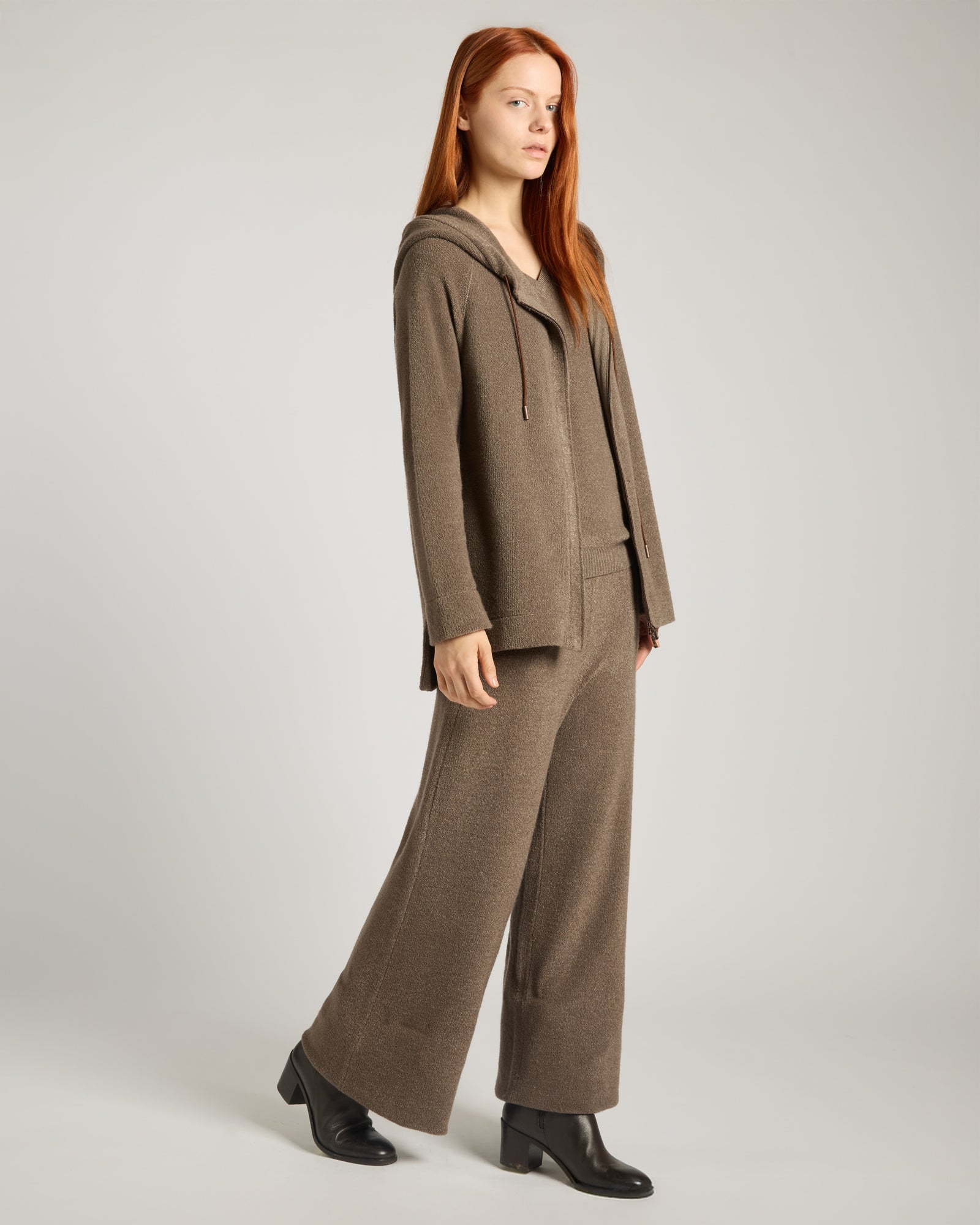 Zip-up cardigan in Kid Cashmere and Aloe 4