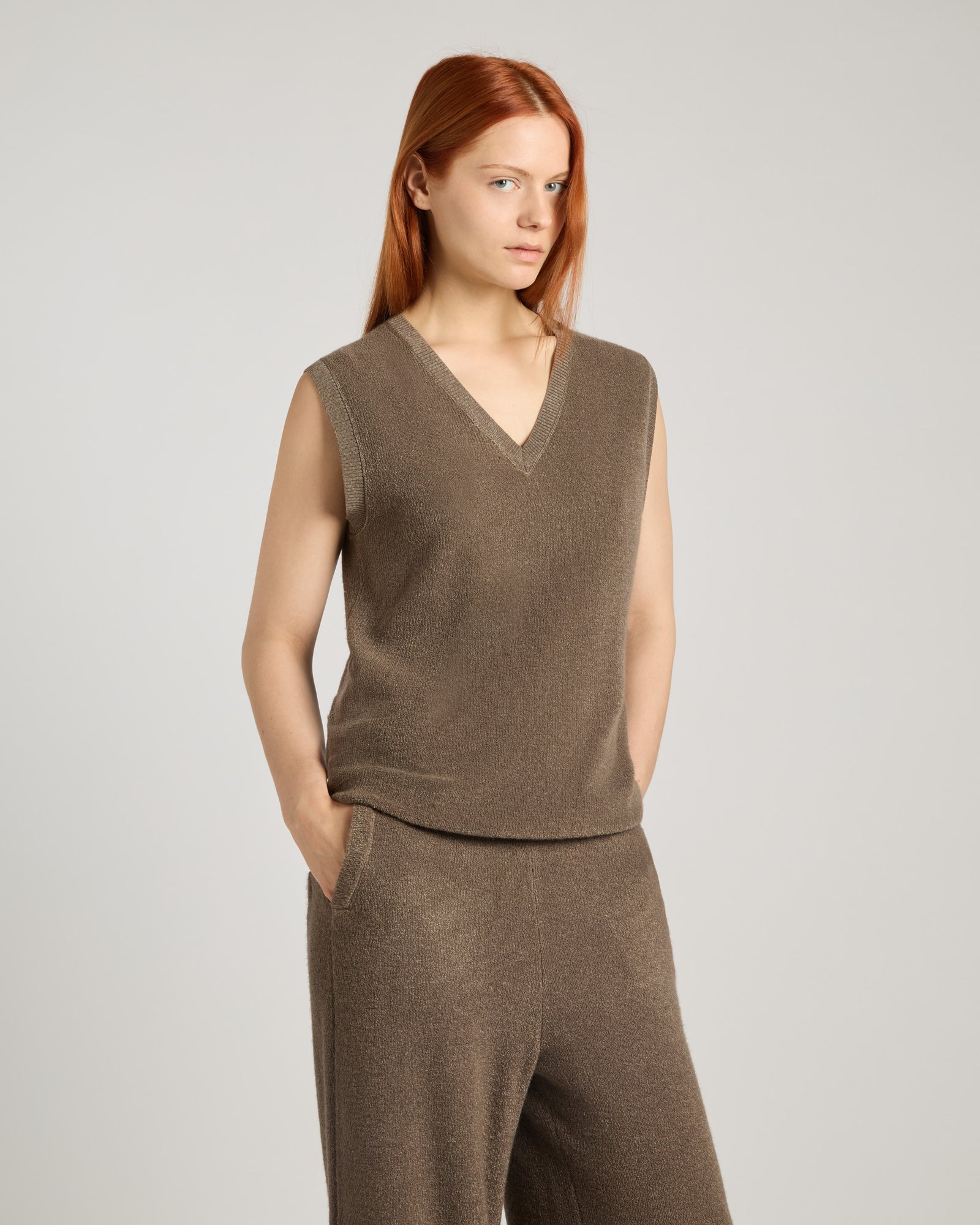Kid Cashmere and Aloe Waistcoat 2