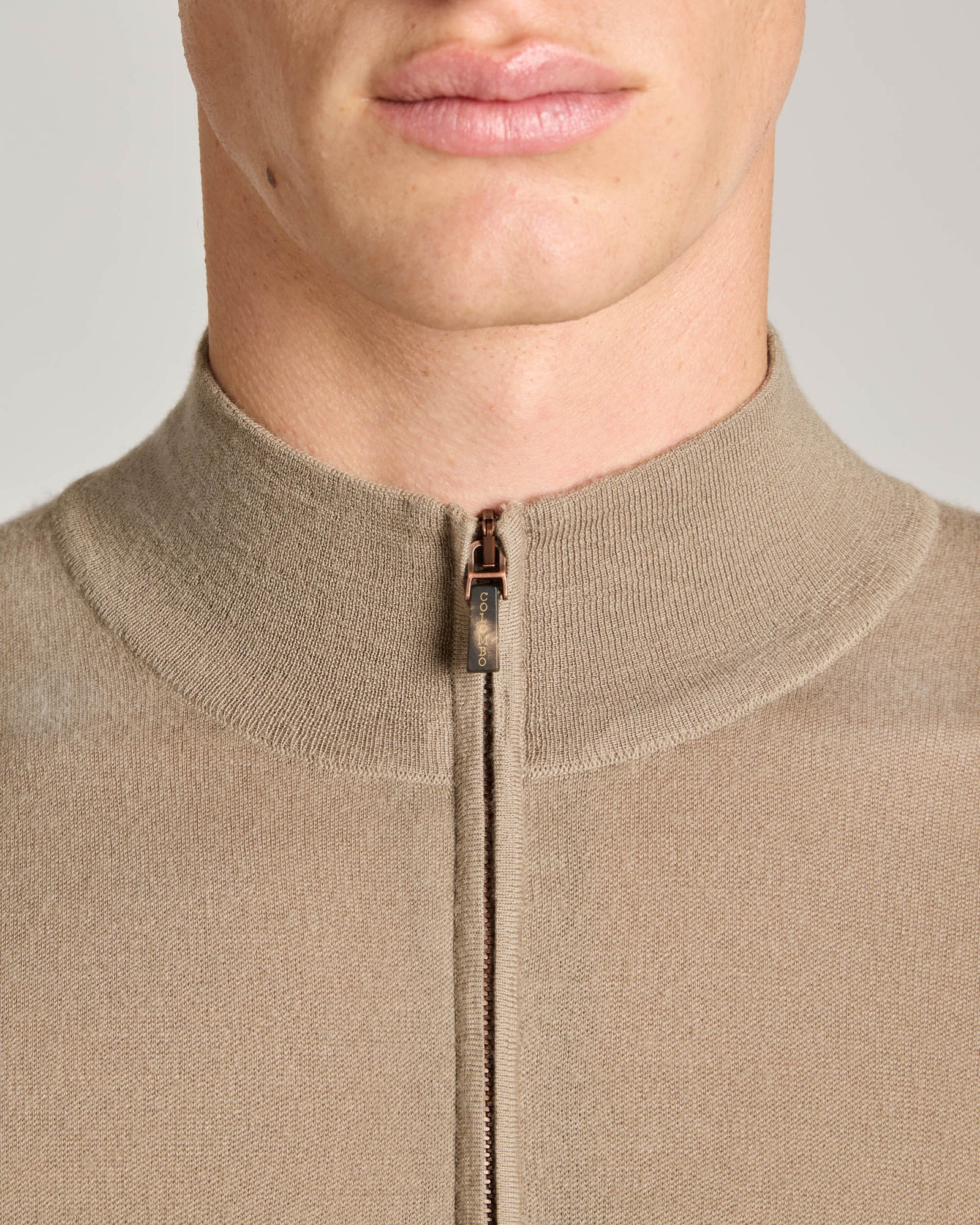 Zipped mock turtleneck Sweater in Cashmere 4.0 3