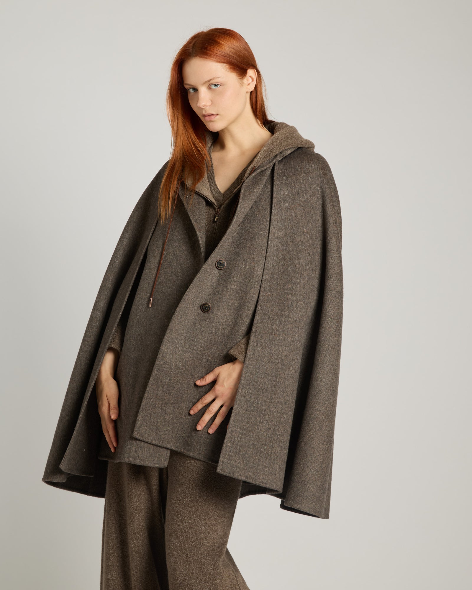 Double cashmere cape 2