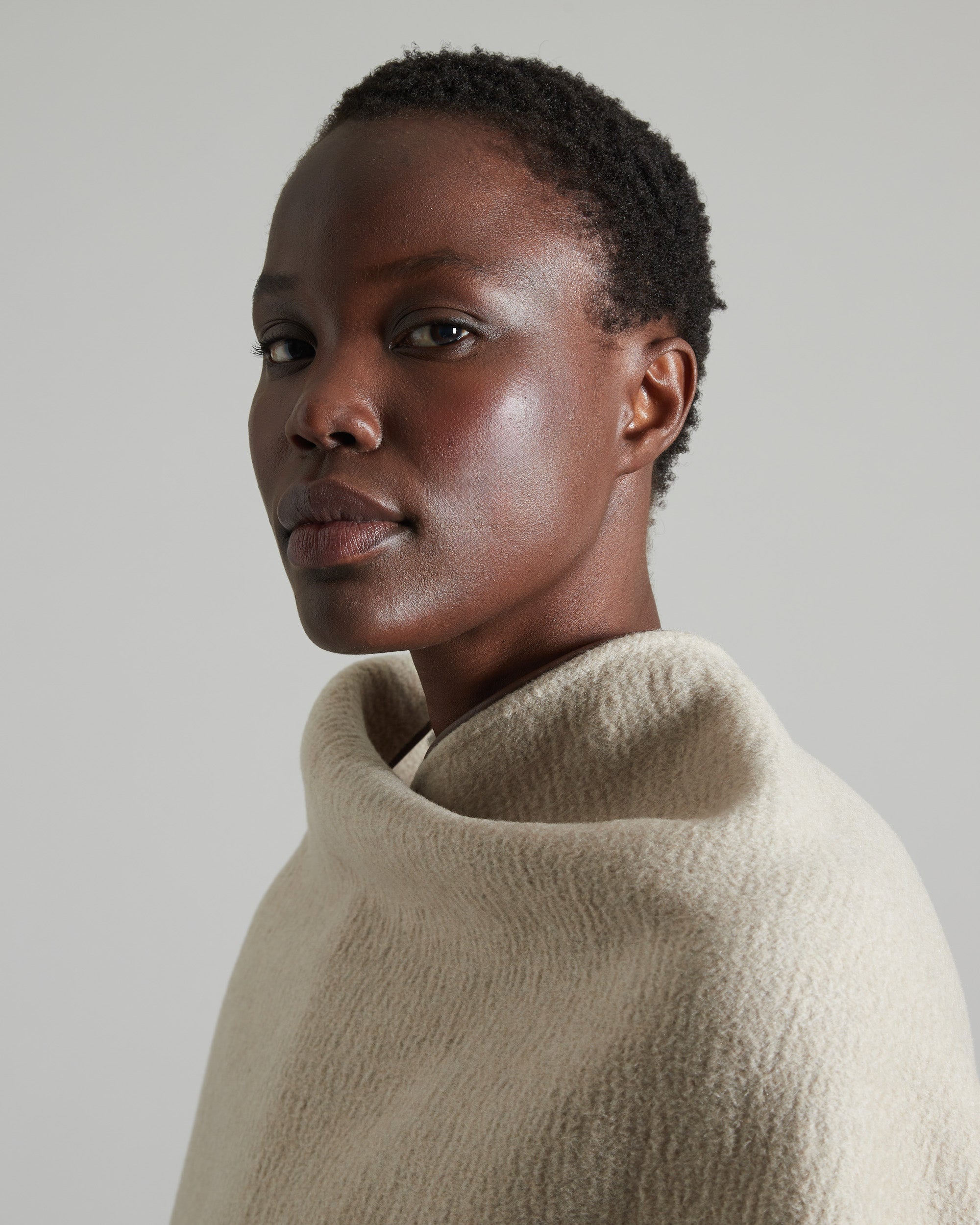 Zebellino Cashmere cape 3