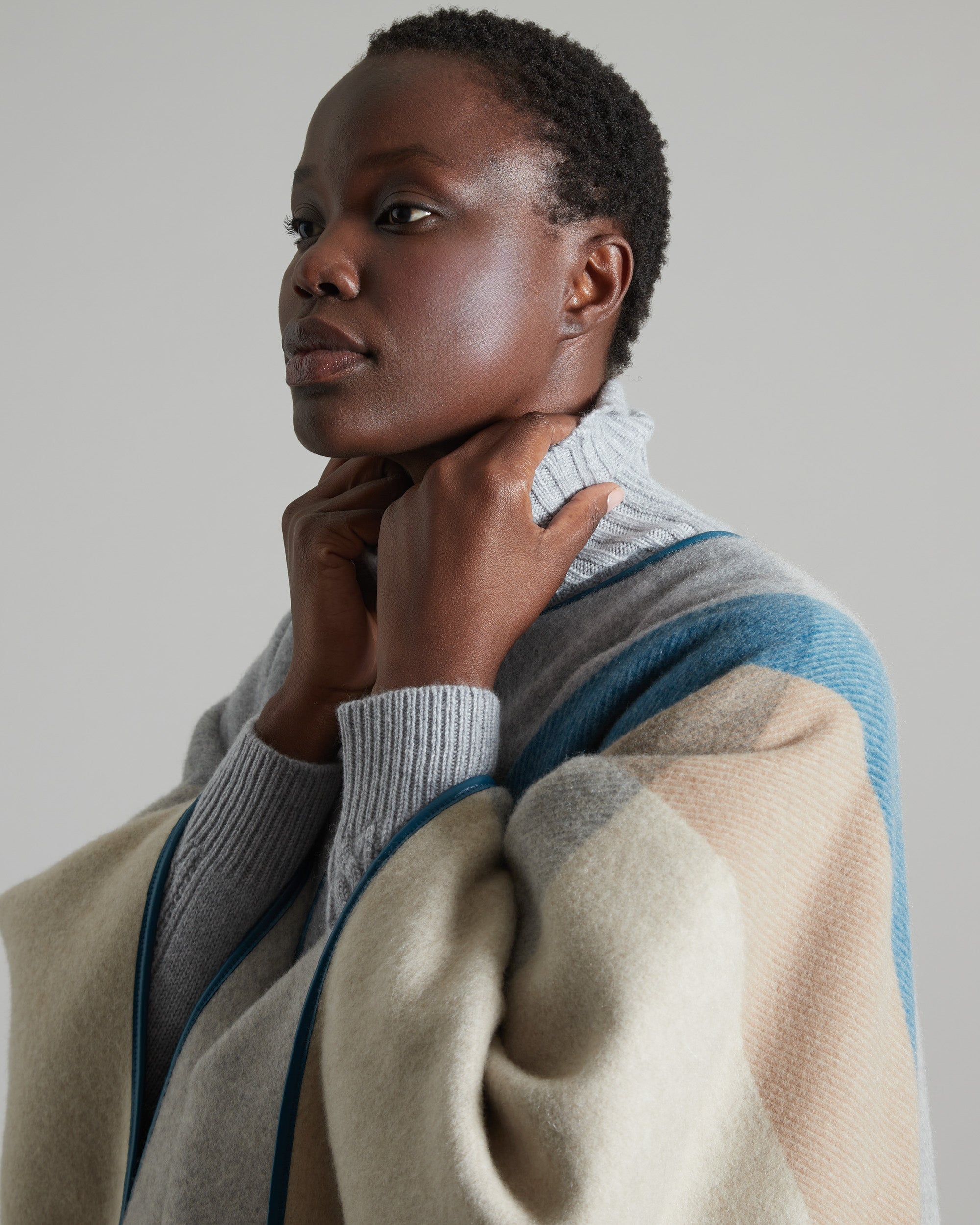Checked double Cashmere cape with fringes