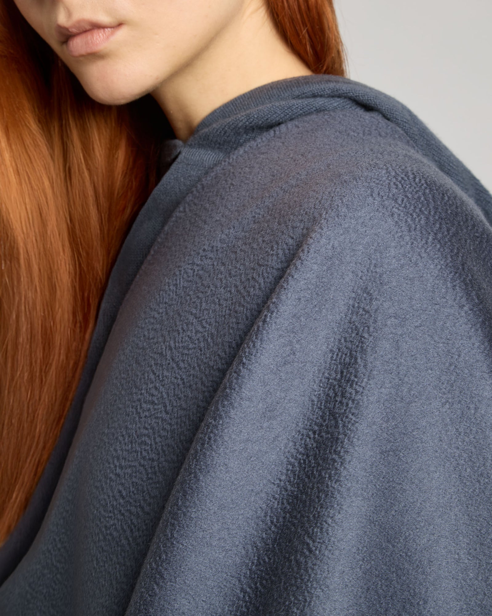 Double cashmere cape 905