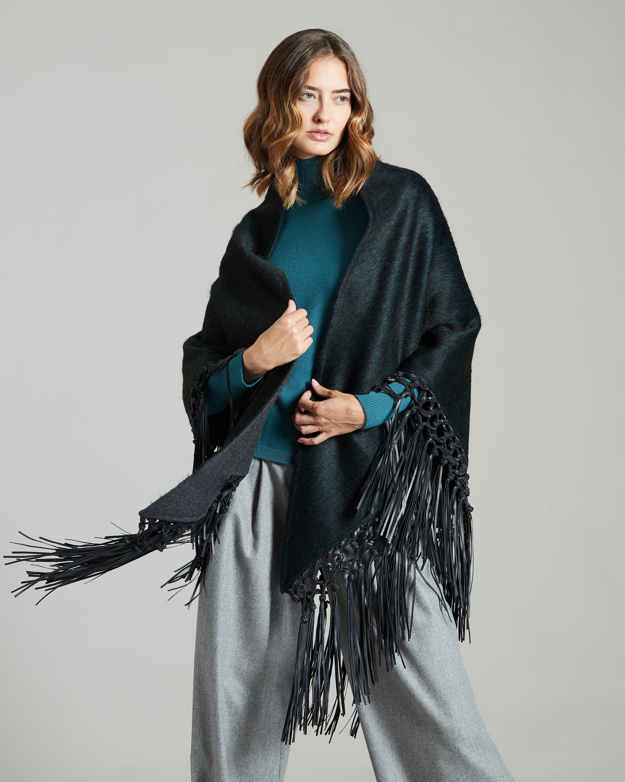 Green cashmere and mohair double shawl with fringes