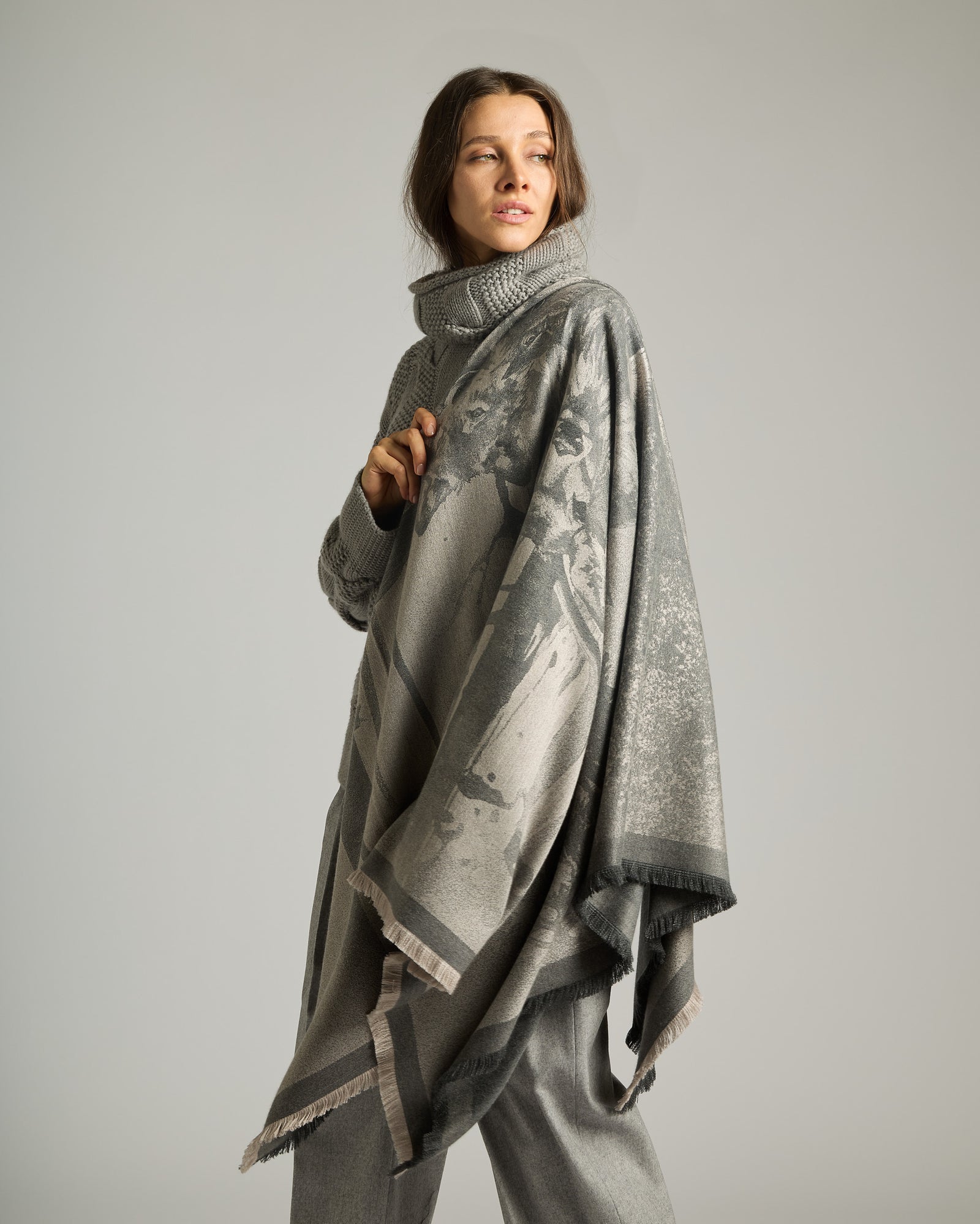 Jacquard cashmere and silk stole 3