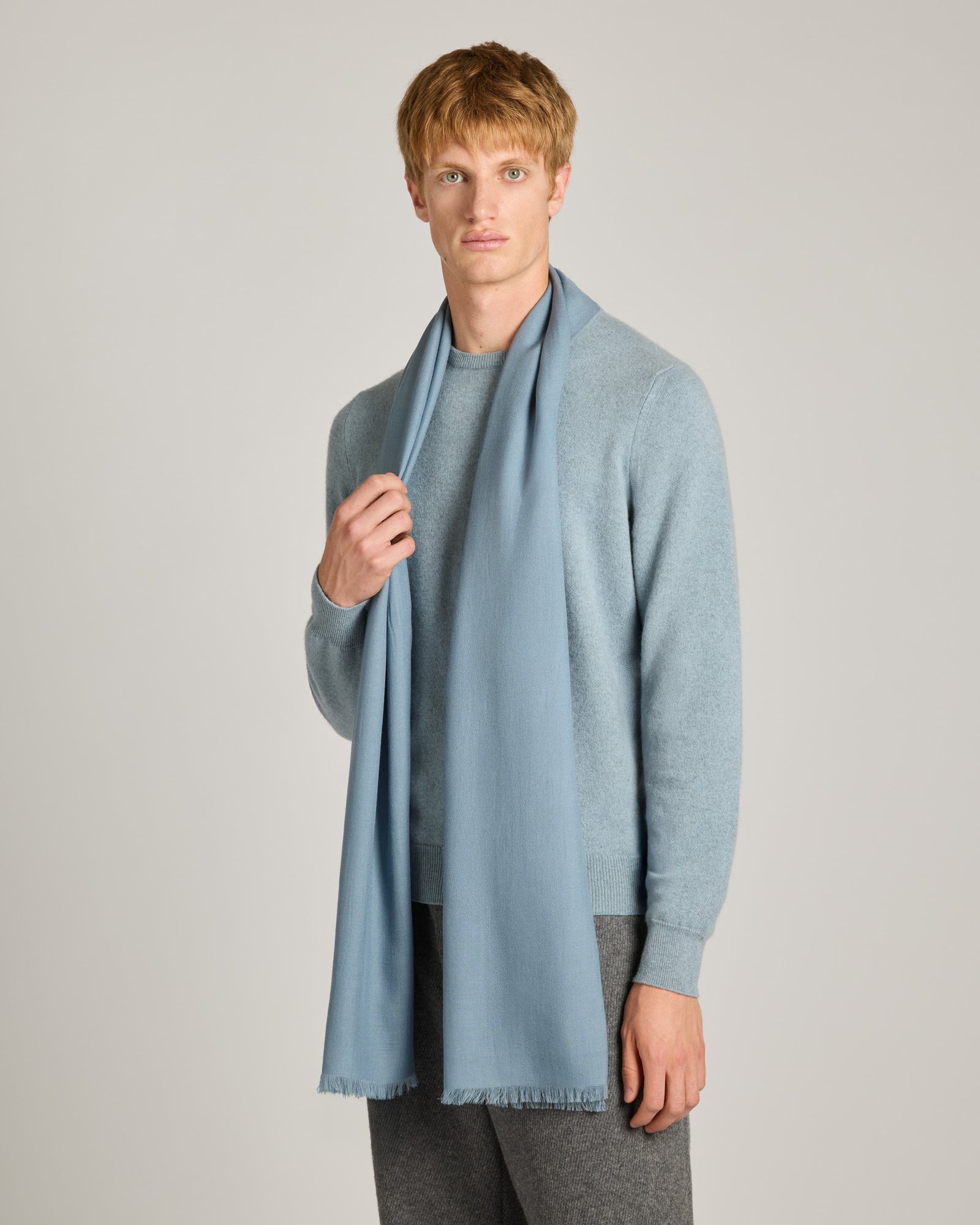 Light blue cashmere and silk stole 901