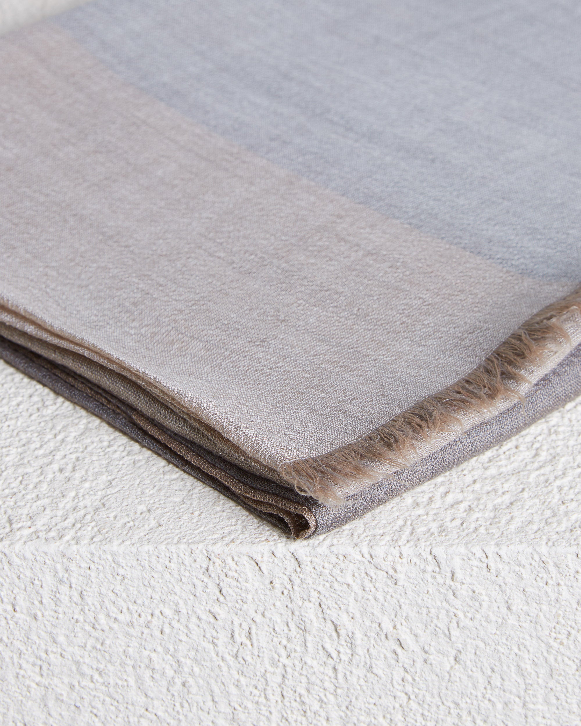 Multicolor cashmere and silk stole 2