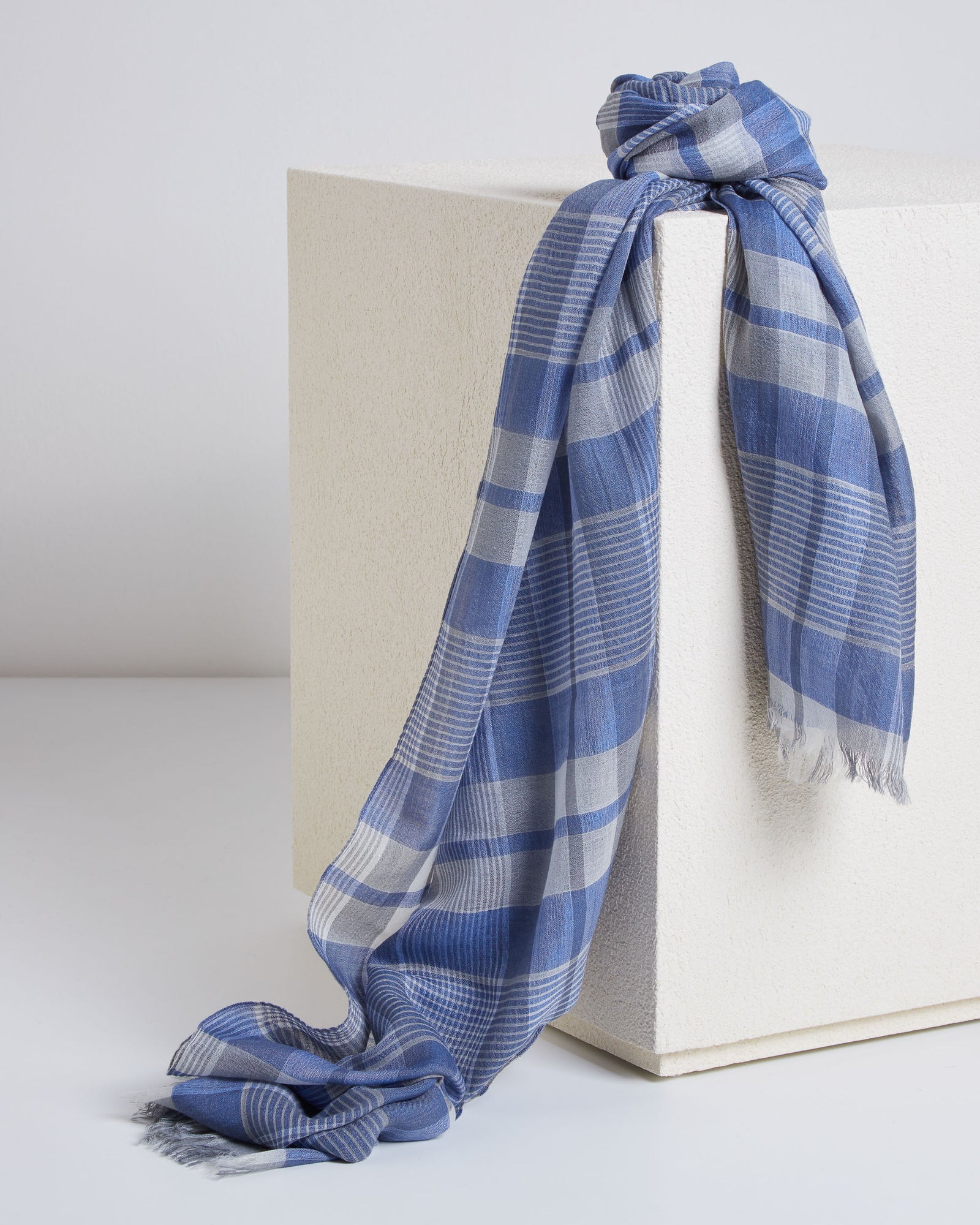 Check pattern cashmere-silk stole 901