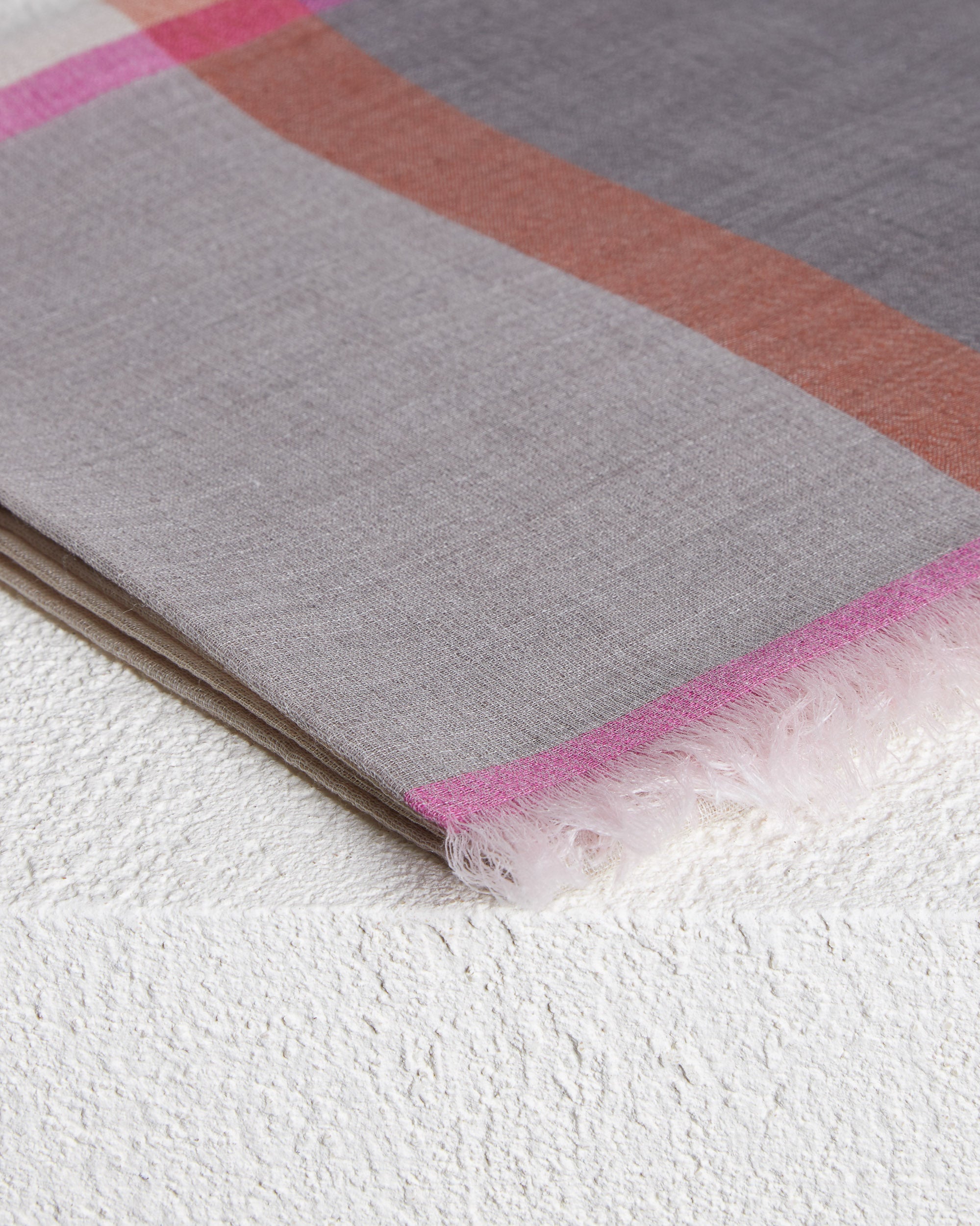 Multicolor cashmere and silk stole 2