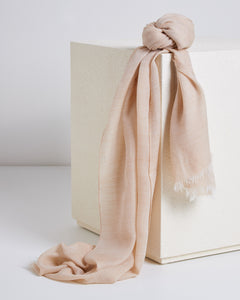 Stola in cashmere e seta beige