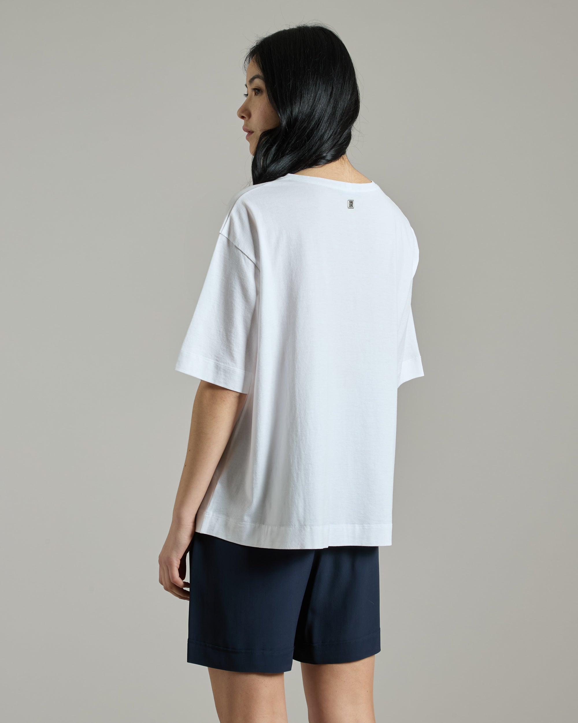Cotton crewneck over t-shirt with embroidered logo 4